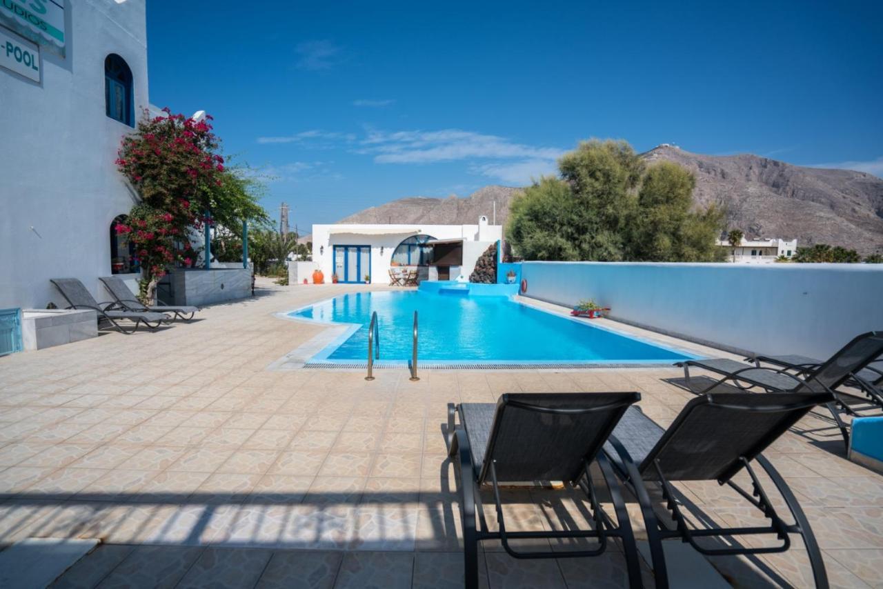 Aparthotel Limnes Perissa (Santorini)